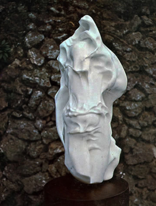 1975 - Marmo di Carrara - Vestito da Sposa - Coll. Schnapka Bochum - 80x40cm